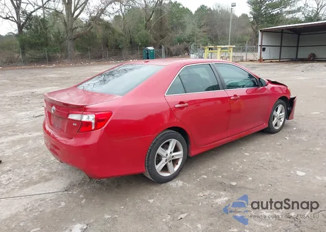 2013 Toyota Camry Se z USA, uszkodzony, nr VIN 4T1BF1FK9DU657976